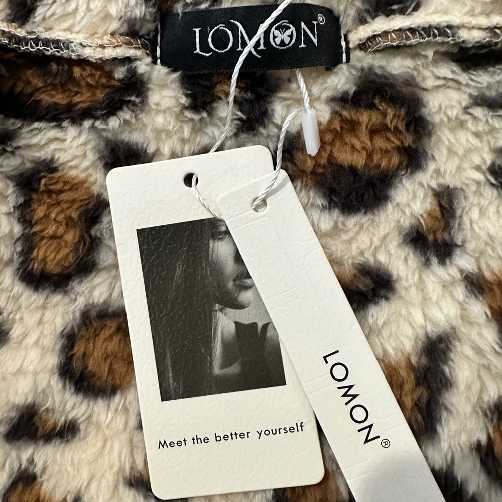 Lomon Leopard Print Faux Fur Fuzzy Zip Vest – Size Medium - Picture 3 of 16